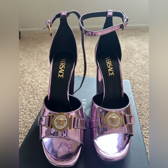 Authentic Versace Logo Platform Metallic Pink New.9.5 US/40. Ankle Strap Sandal - Picture 1 of 10